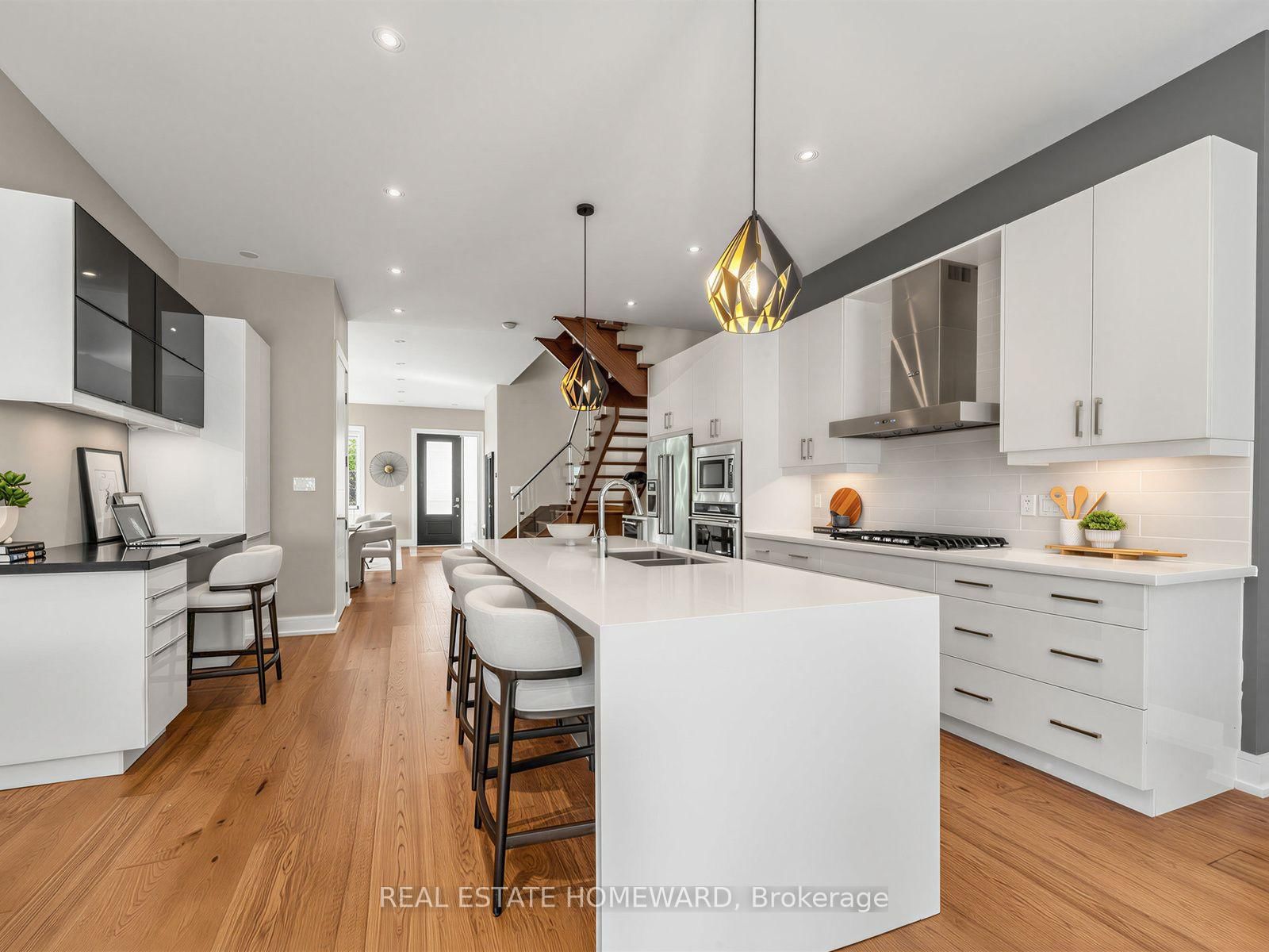293 Rhodes Avenue • Toronto, ON photo 17