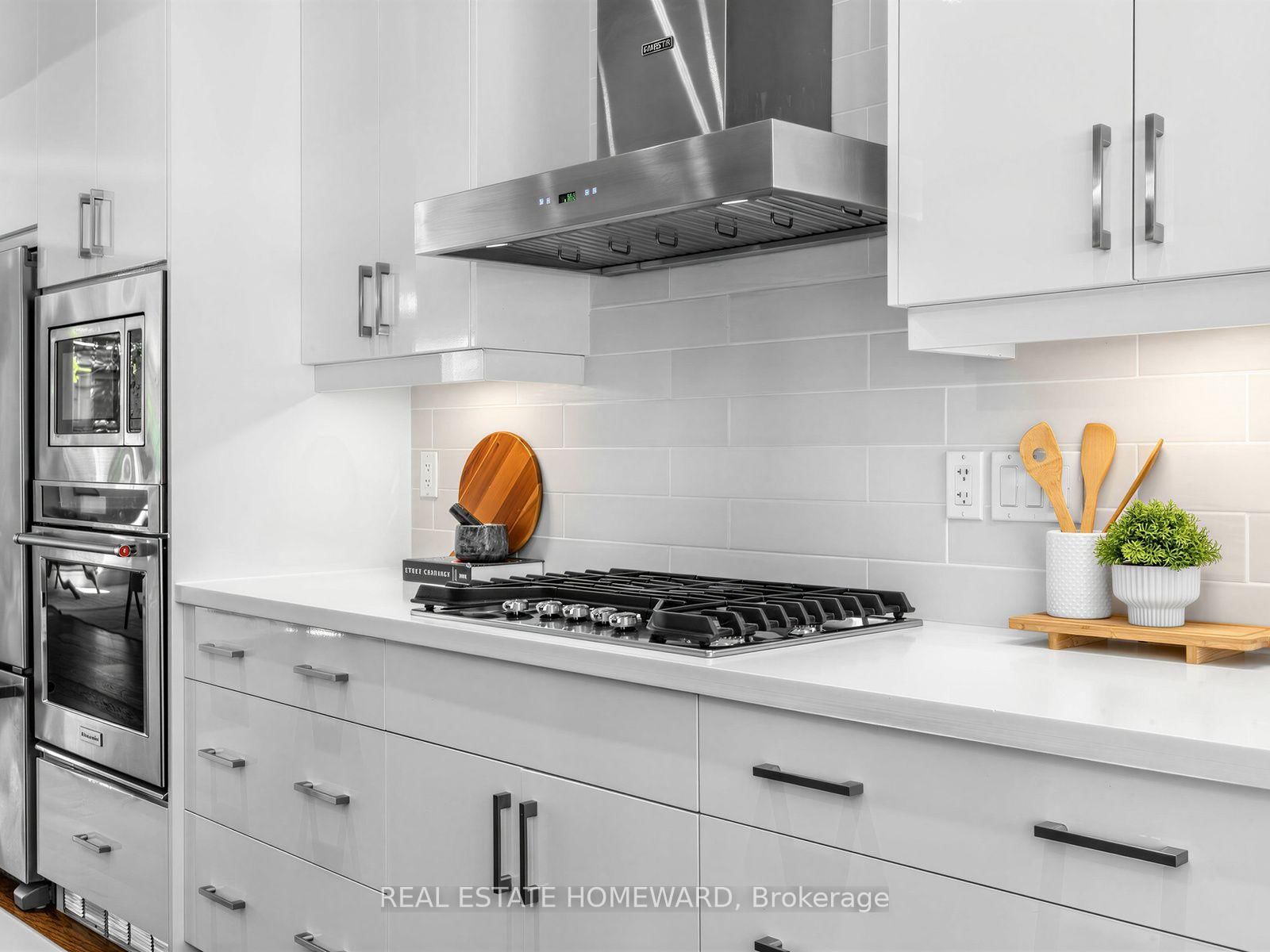 293 Rhodes Avenue • Toronto, ON photo 19