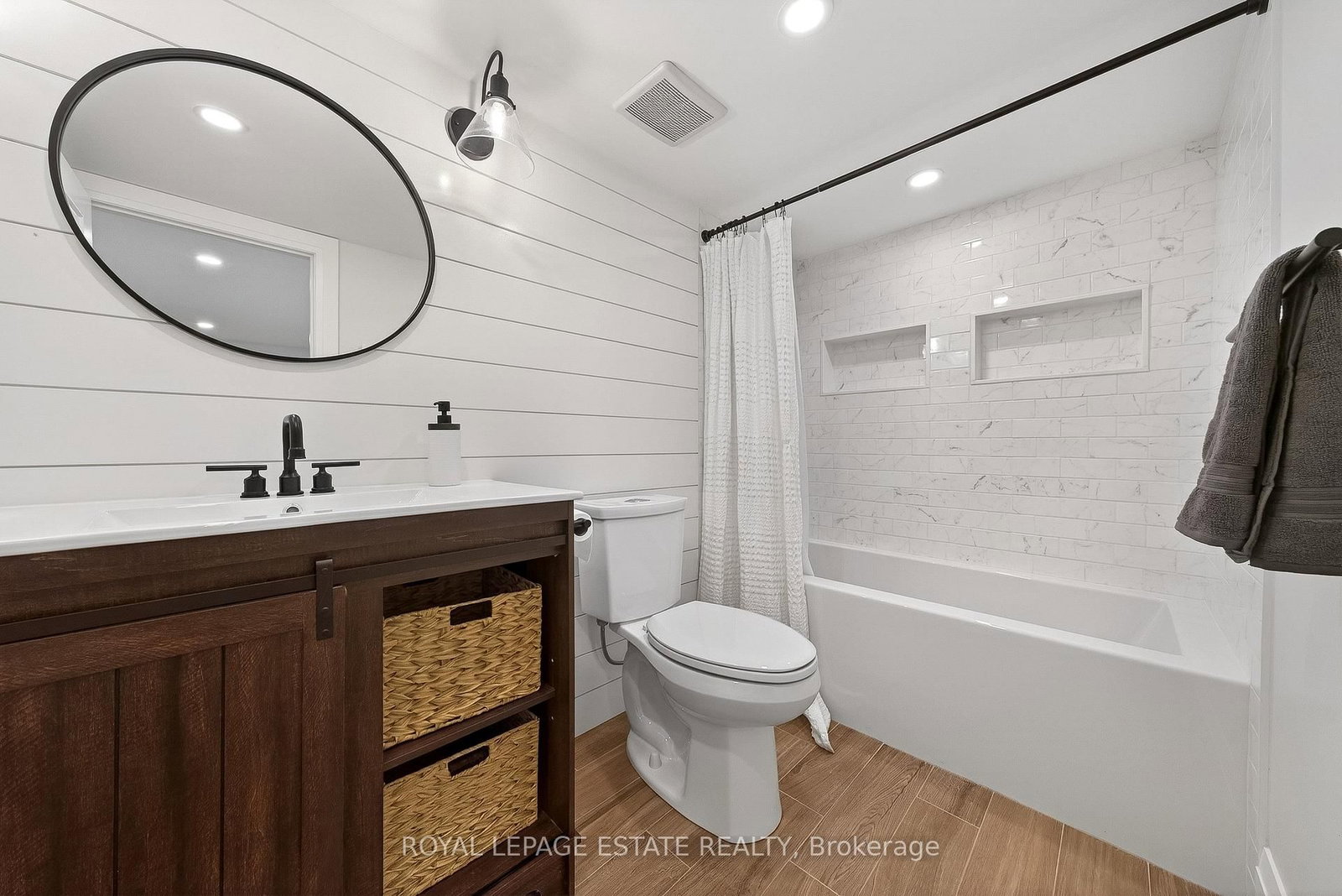 148 Scarboro Crescent • Toronto, ON photo 38