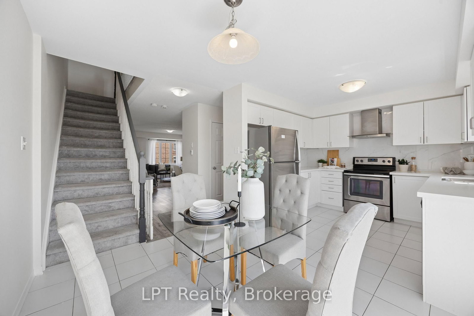 2488 Bromus Path • Oshawa, ON photo 16
