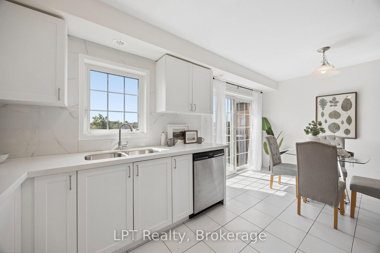 2488 Bromus Path • Oshawa, ON photo 17