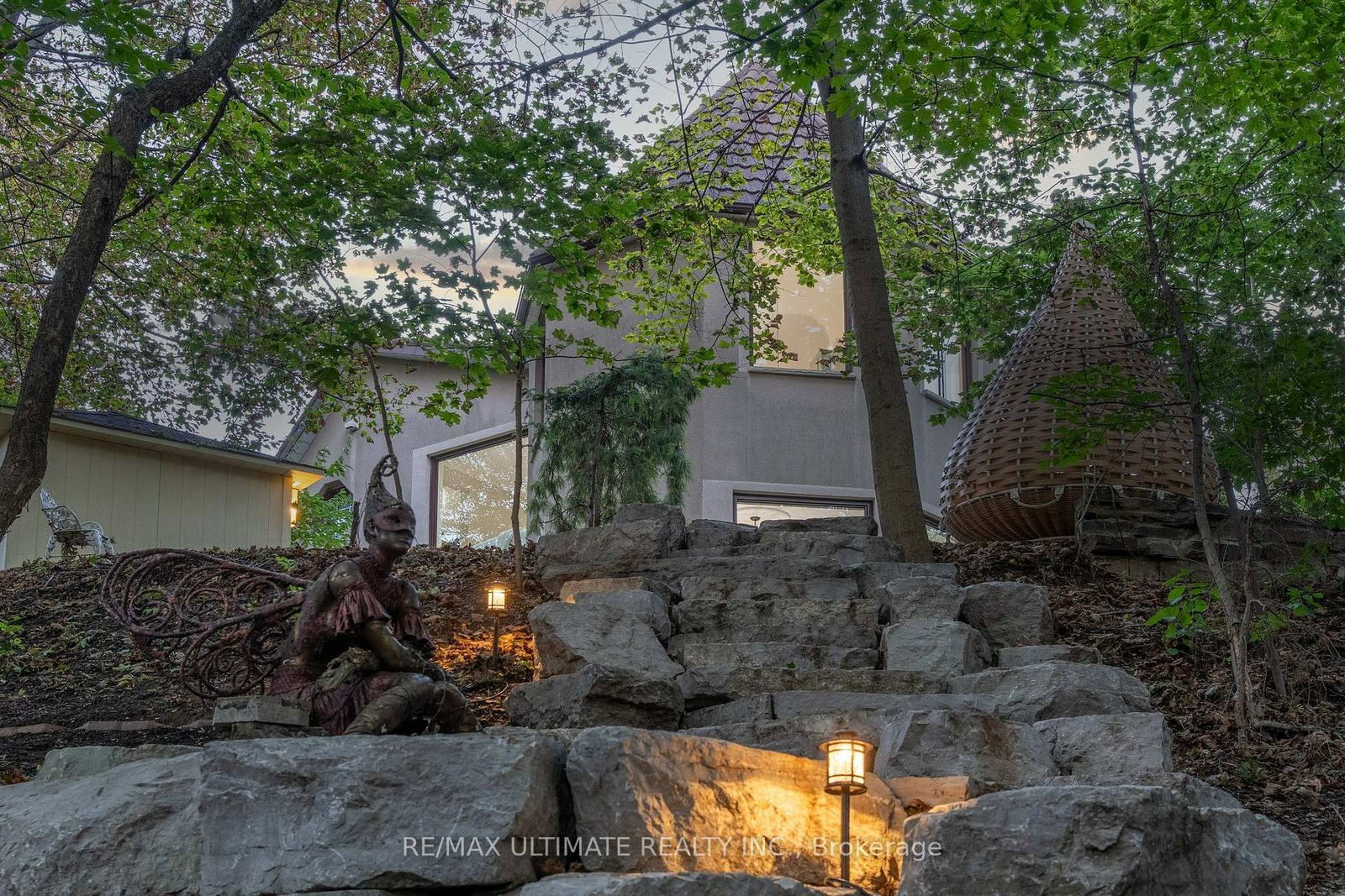 25 Bellehaven Cres, Toronto, view 29