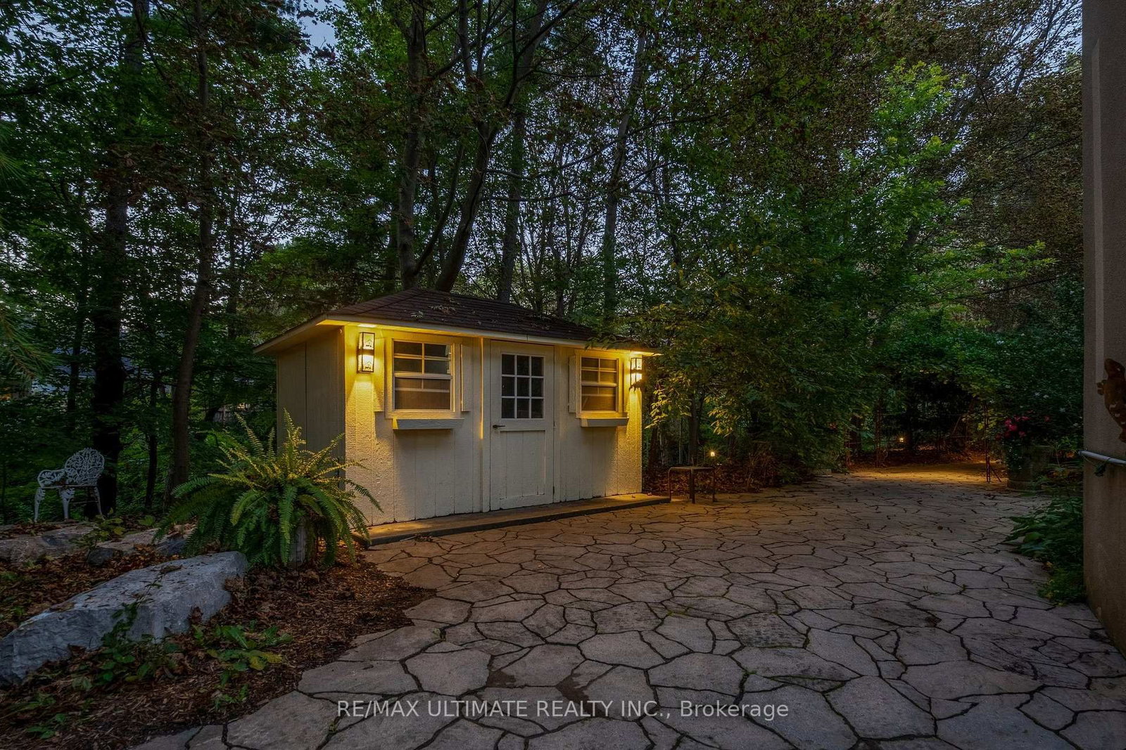 25 Bellehaven Cres, Toronto, view 37