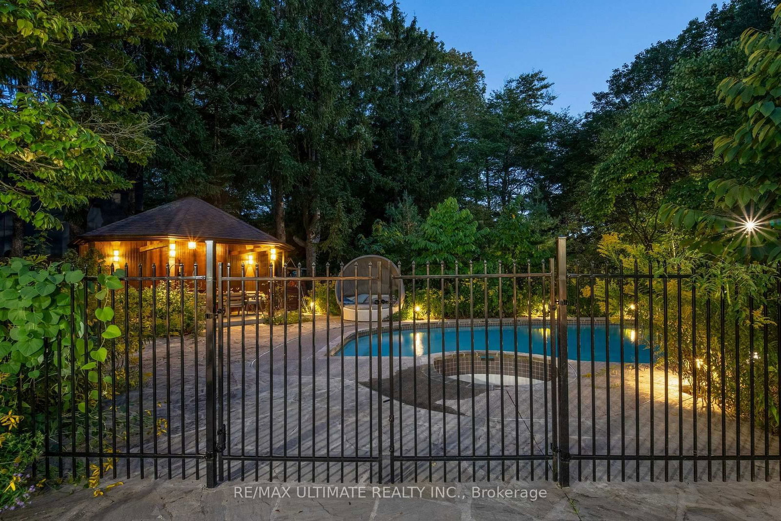 25 Bellehaven Cres, Toronto, view 45