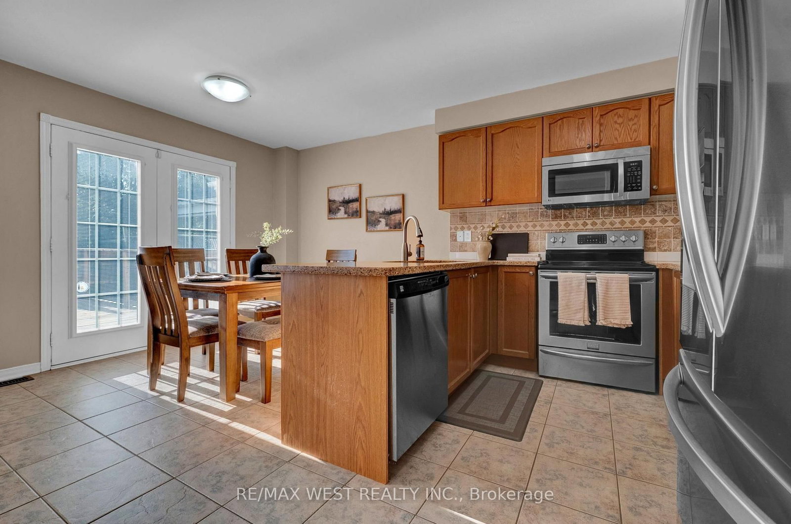 1210 Meath Drive • Oshawa, ON photo 12