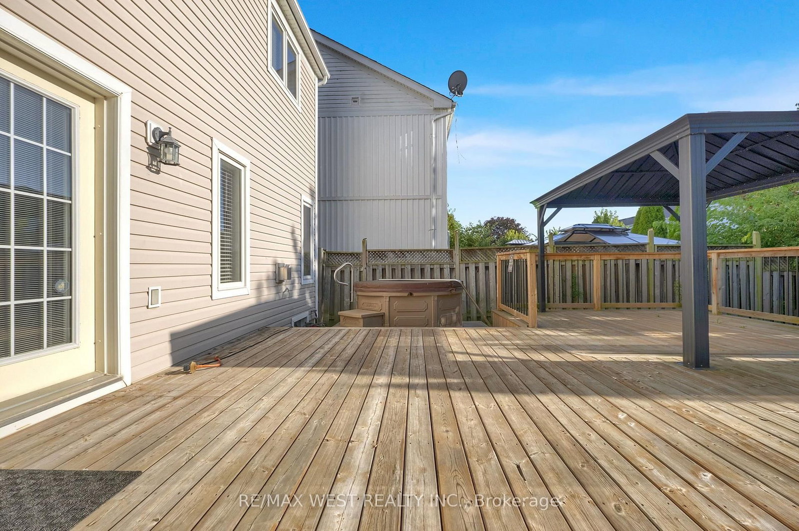 1210 Meath Drive • Oshawa, ON photo 26