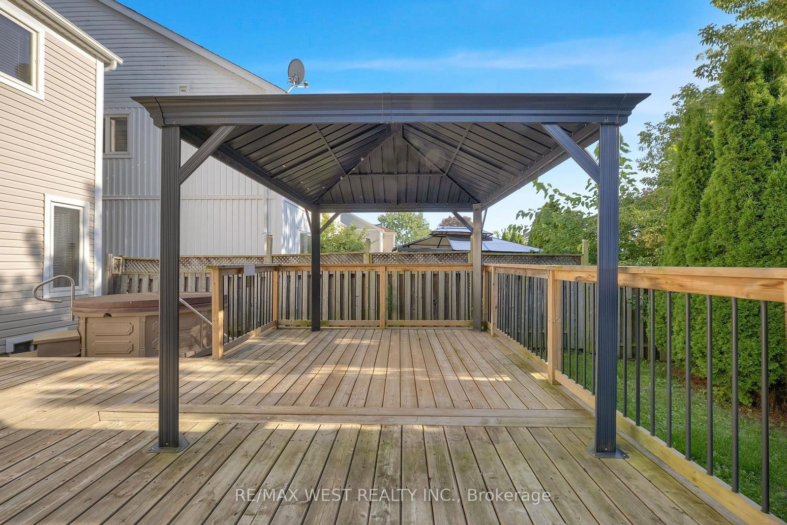 1210 Meath Drive • Oshawa, ON photo 27