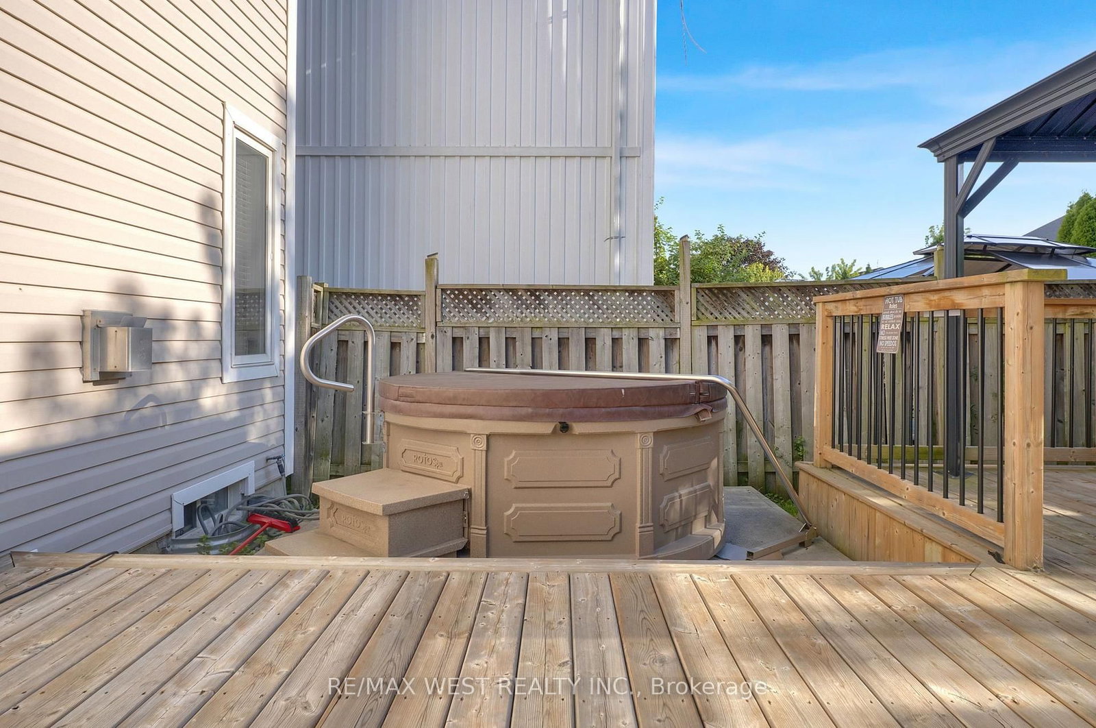 1210 Meath Drive • Oshawa, ON photo 28