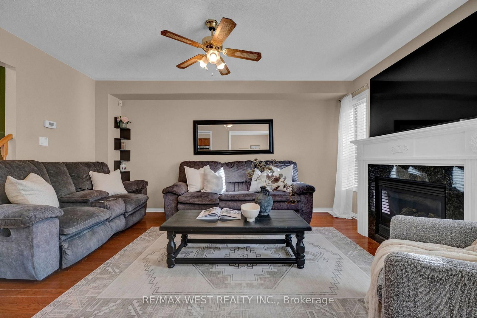 1210 Meath Drive • Oshawa, ON photo 6