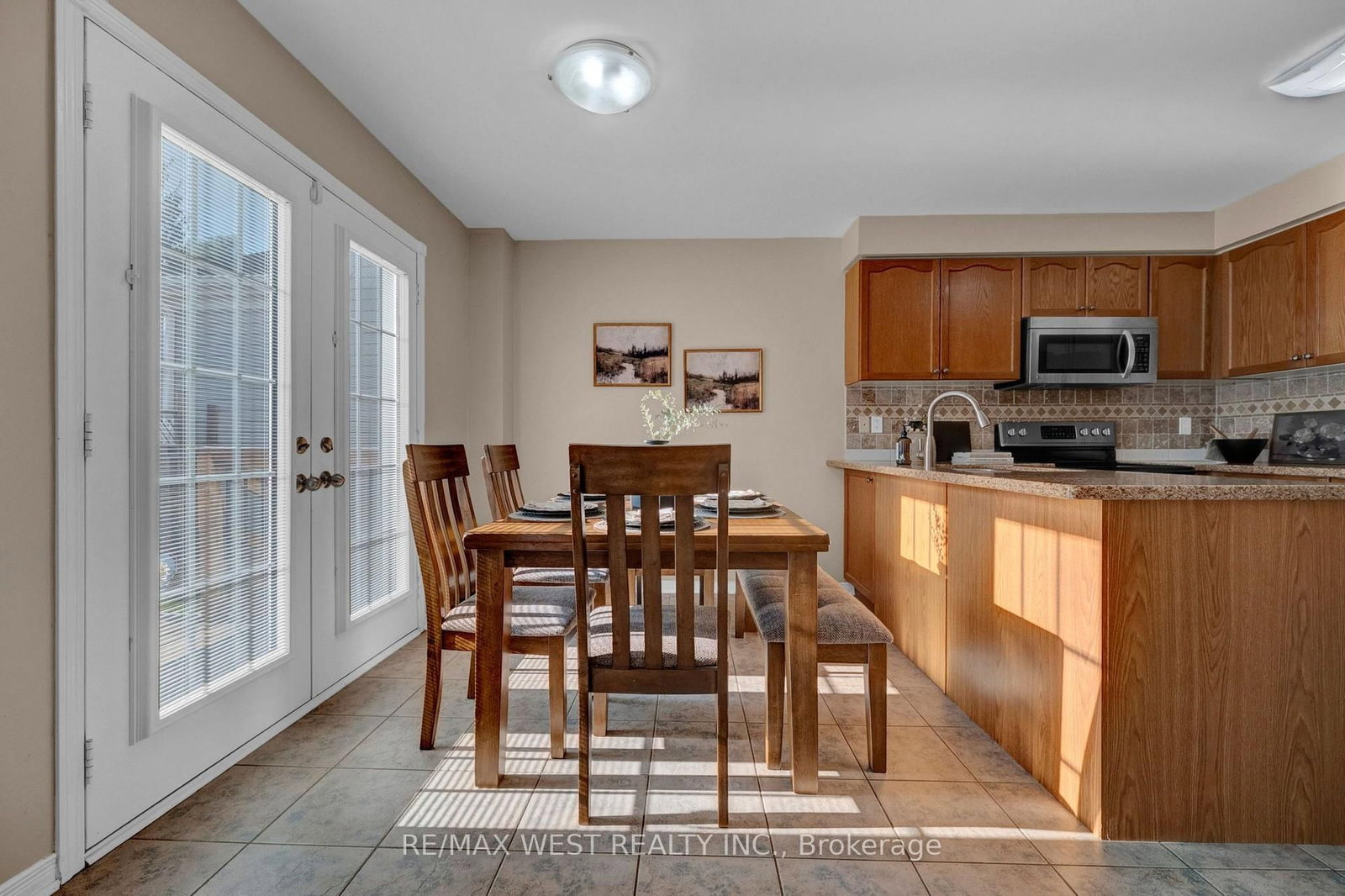 1210 Meath Drive • Oshawa, ON photo 8