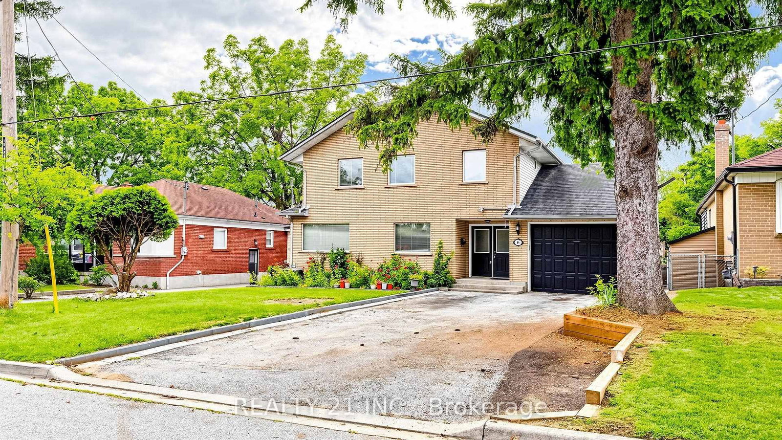 48 Megan Avenue