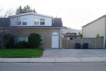 82 Meighen Avenue