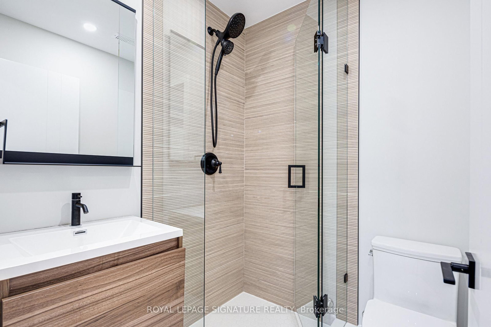 Lower - 20 Kewbeach Avenue, Toronto 5