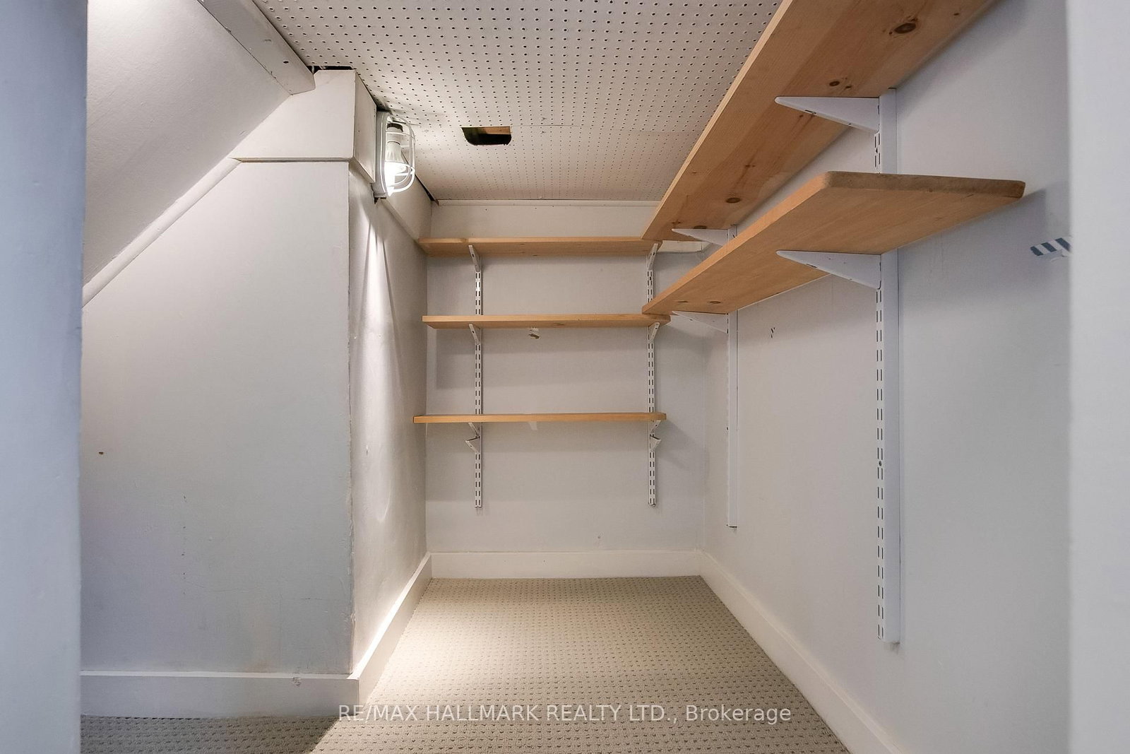23 Macphail Avenue • Toronto, ON photo 32