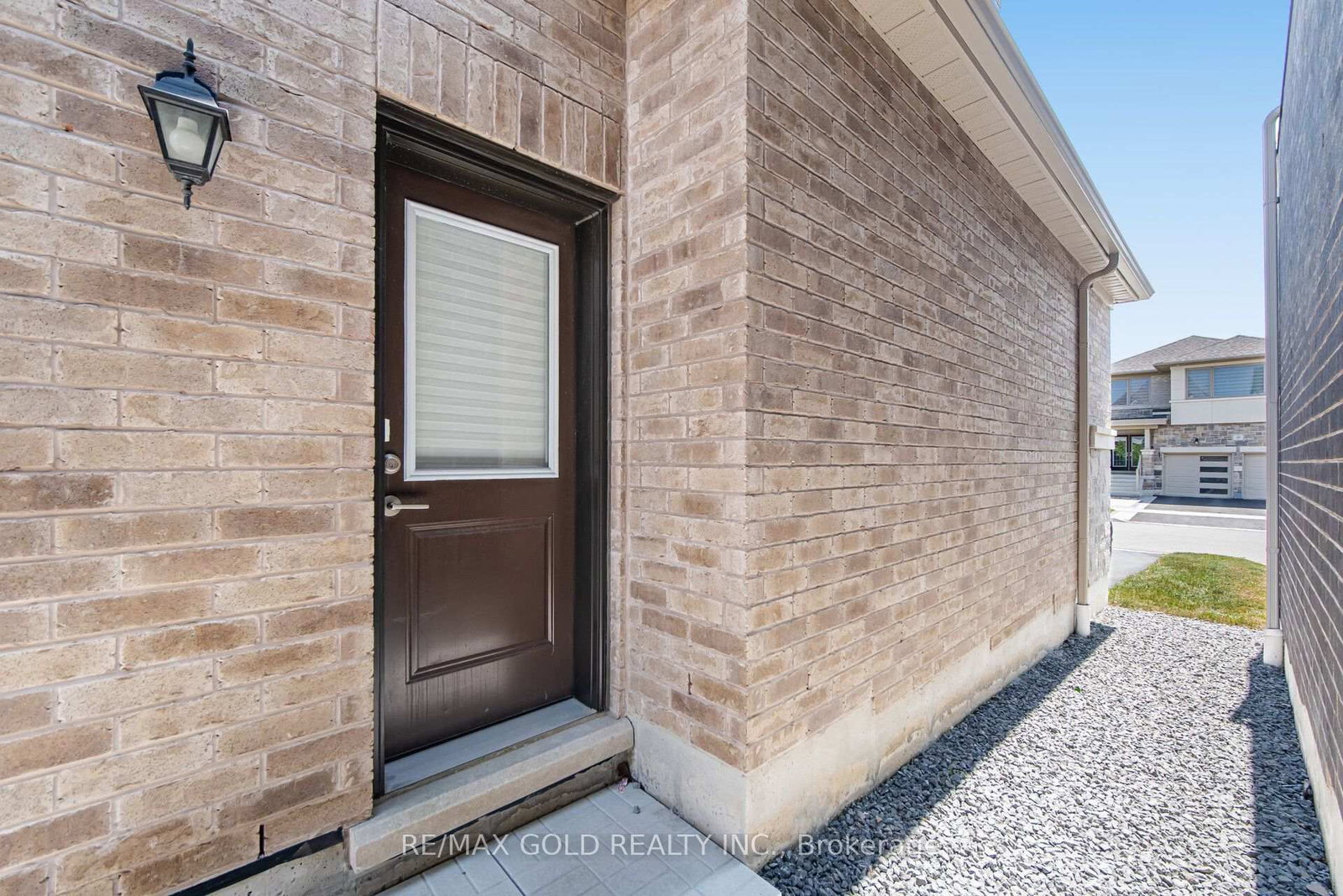 8 Huggins Drive • Whitby, ON photo 50