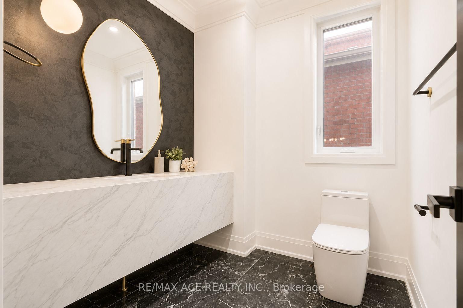 12 Euclid Avenue • Toronto, ON photo 22