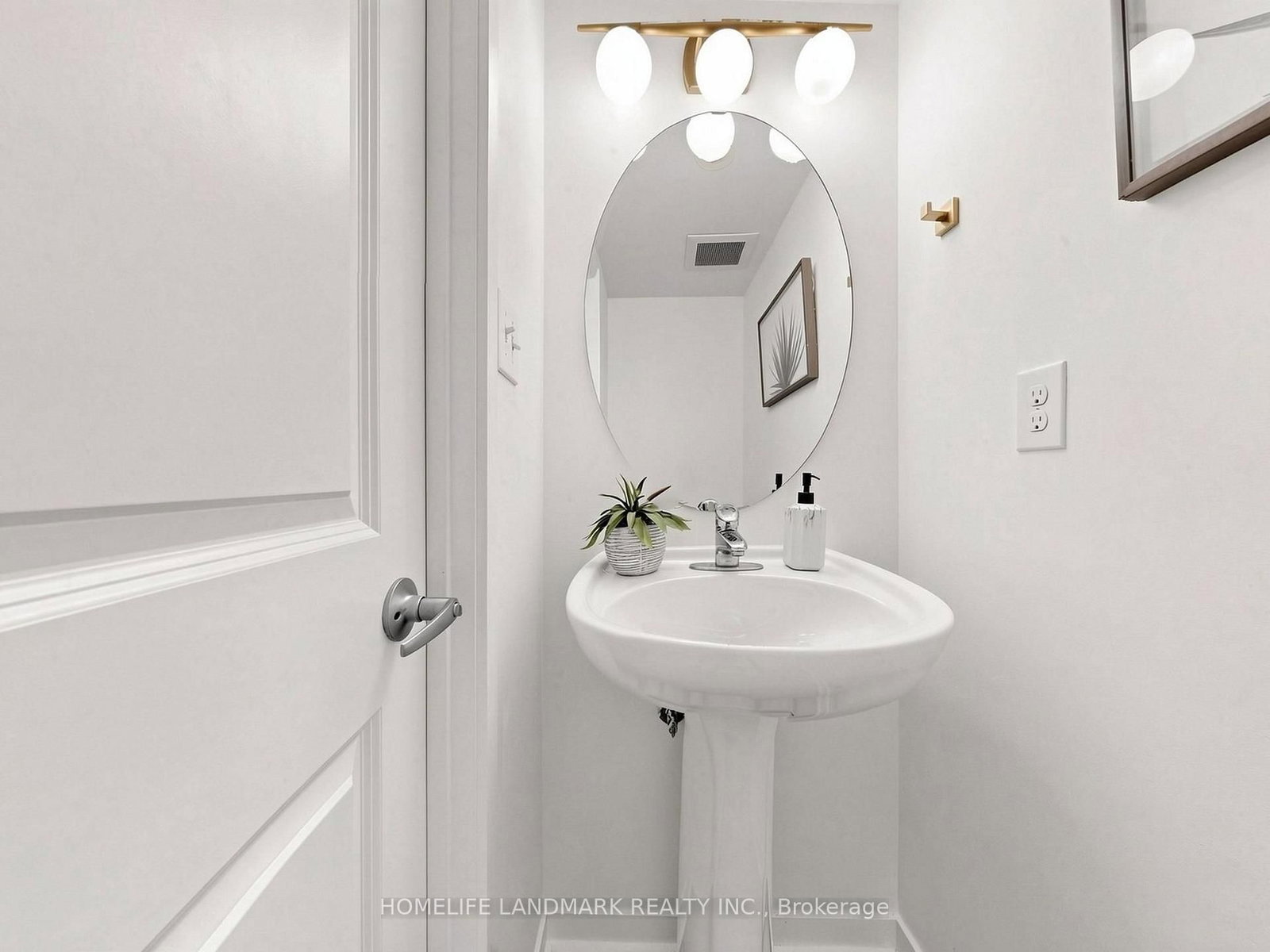 29 Frances Loring Lane • ##4 • Toronto, ON photo 14