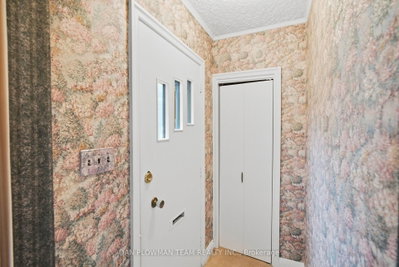 98 Scugog Street • Clarington, ON photo 4