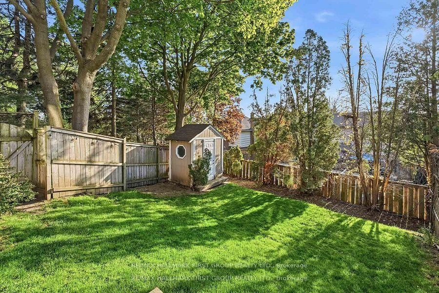 14 Ormandy Court • Whitby, ON photo 39
