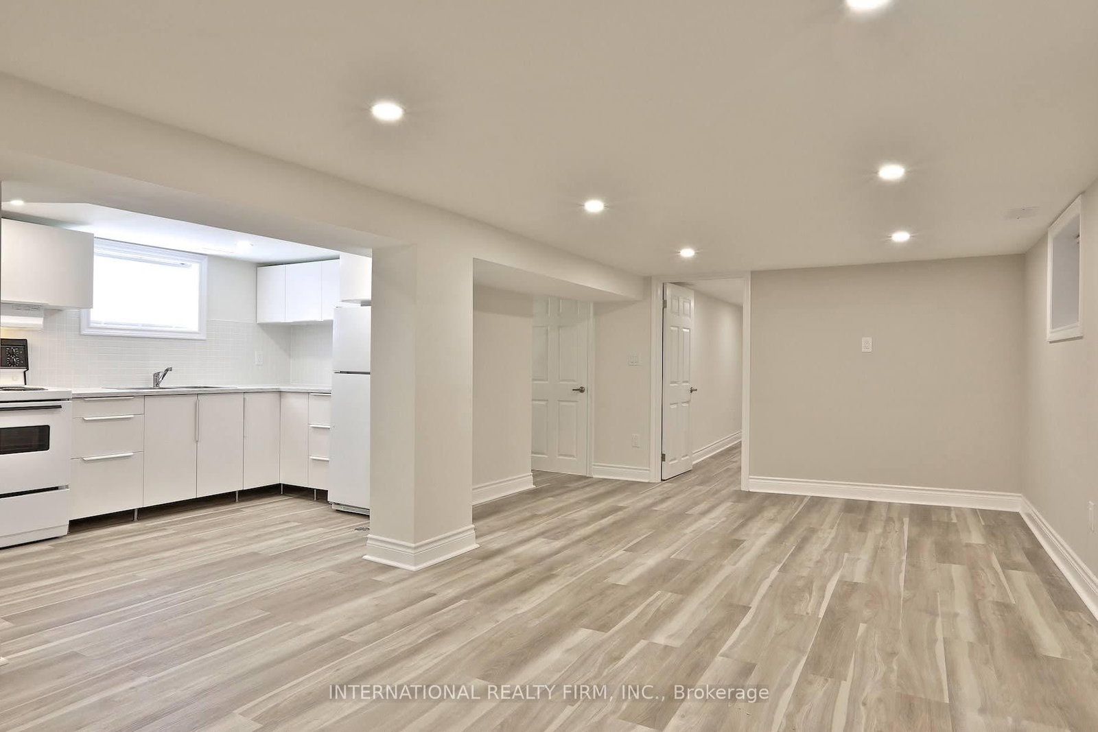 688 Sammon Avenue • Toronto, ON photo 26