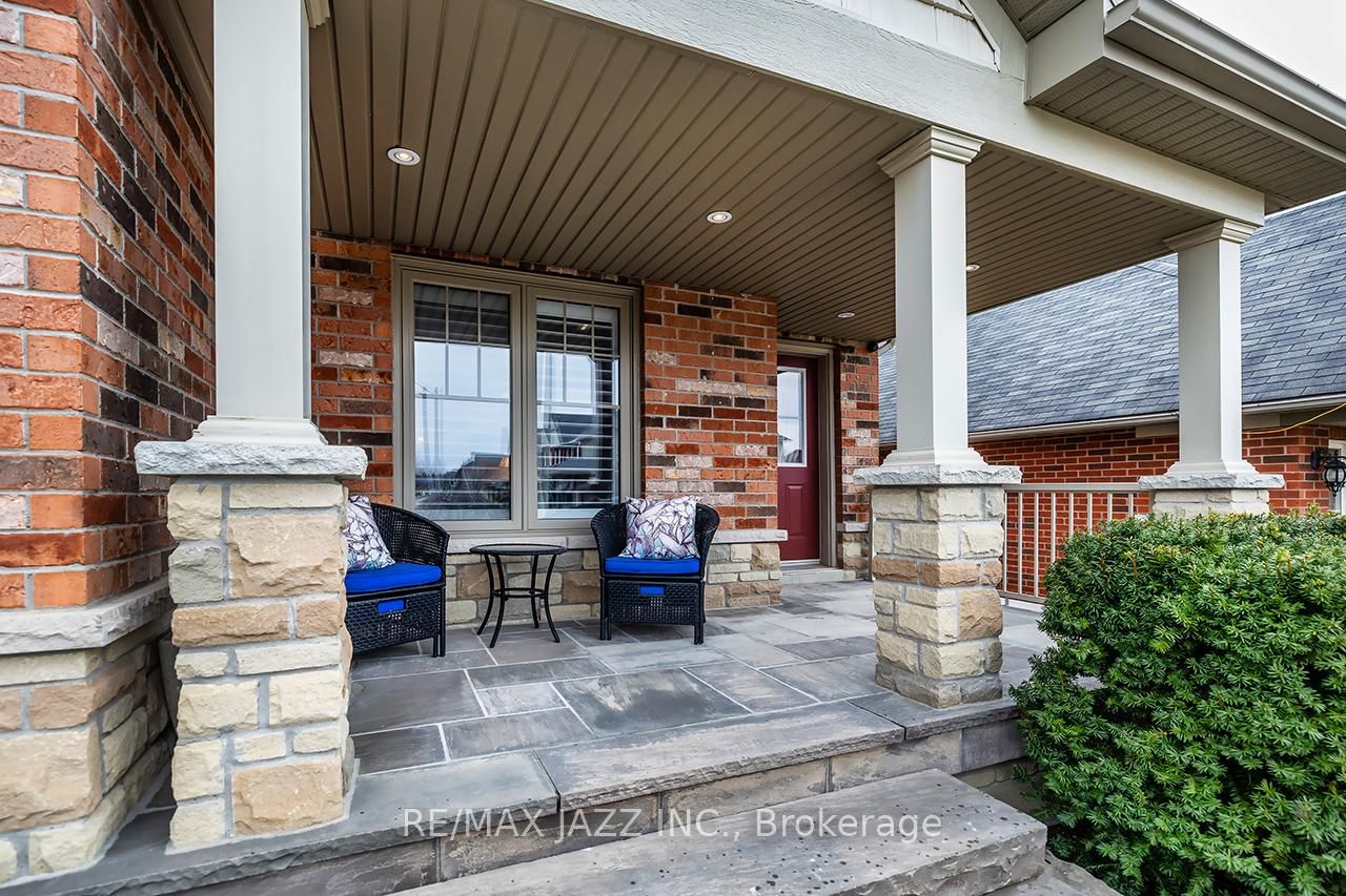 892 Barbados Street • Oshawa, ON photo 3