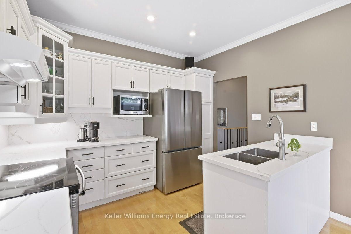 1515 Greenvalley Trail • Oshawa, ON photo 10