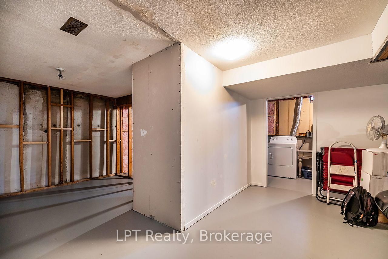 745 Grandview Drive • Oshawa, ON photo 24