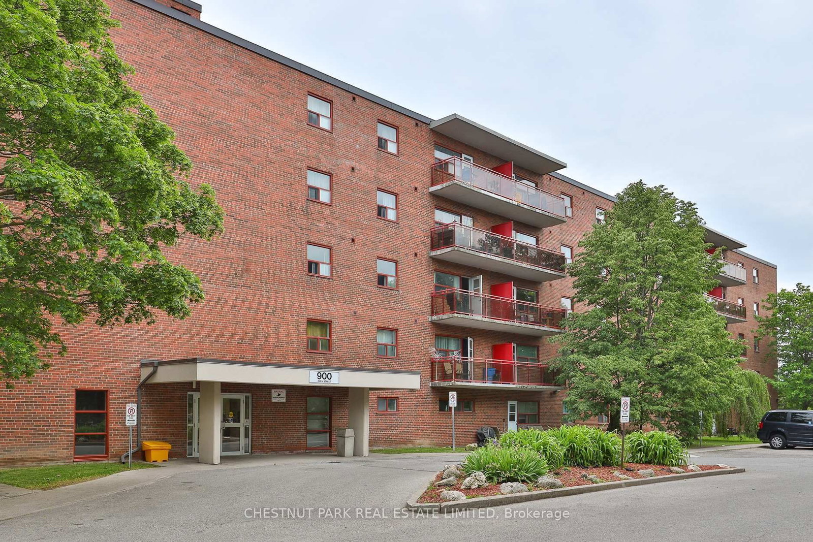 406 - 900 Glen Street, Oshawa 3