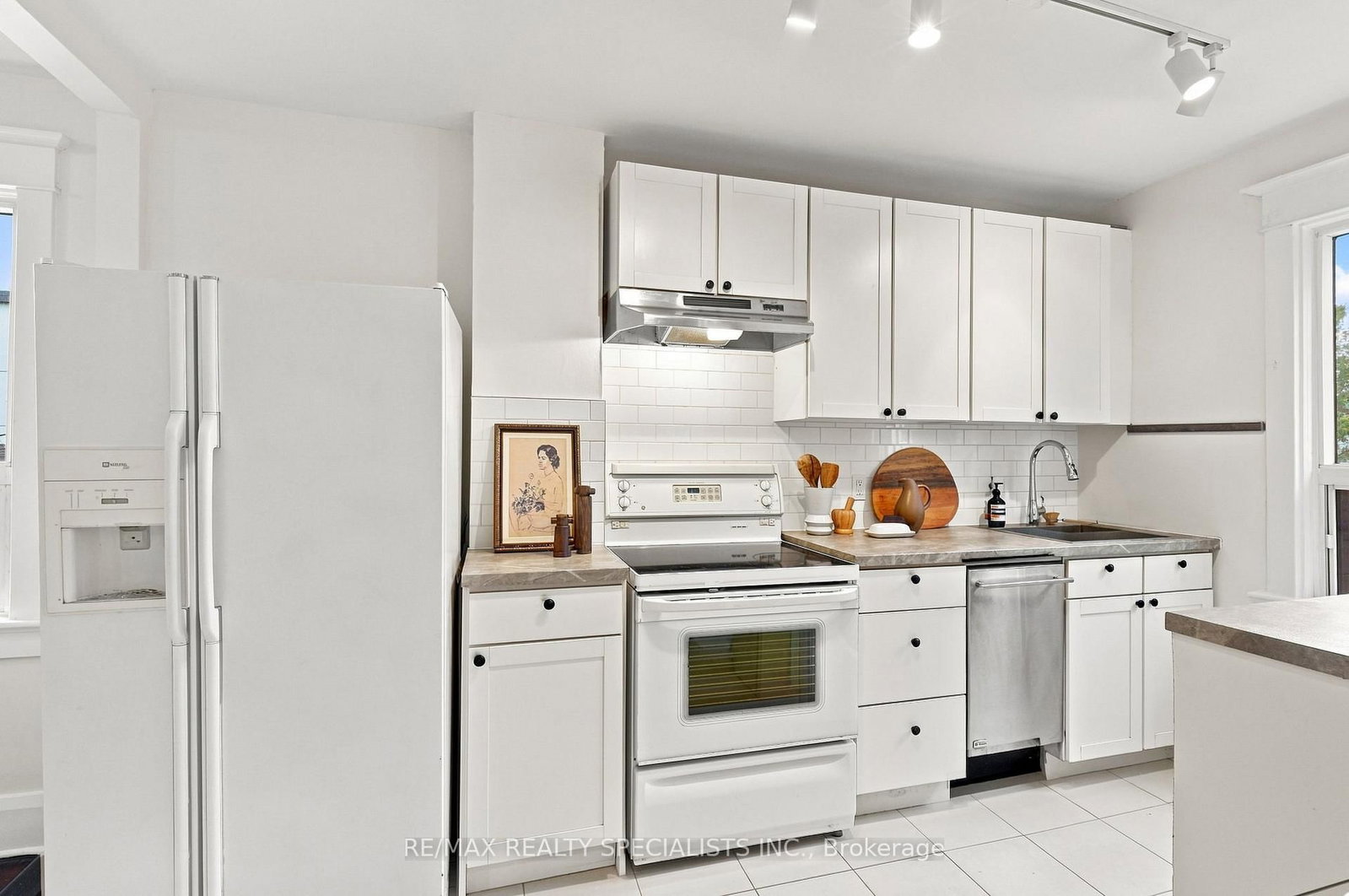 21 Mendel Avenue • Toronto, ON photo 11