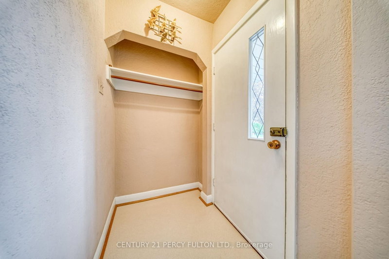 13 Graylee Ave photo 4