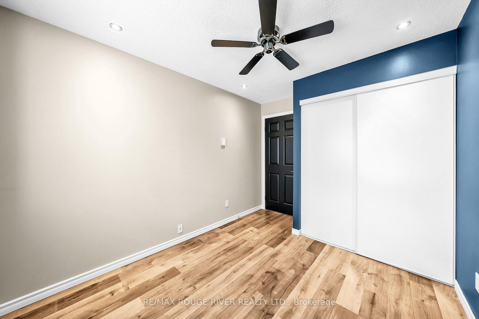 91 Aspen Springs Drive • #210 • Clarington, ON photo 18