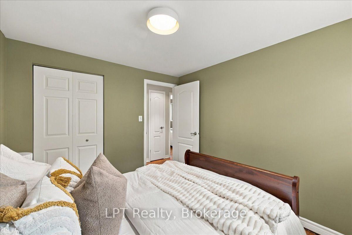 514 Oakwood Avenue • Oshawa, ON photo 26