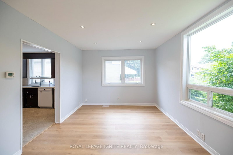 271 Conlins Rd photo 4