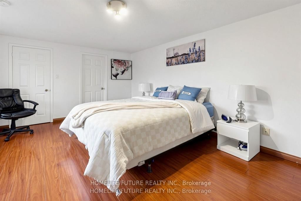 86 Halfmoon Square • Toronto, ON photo 25