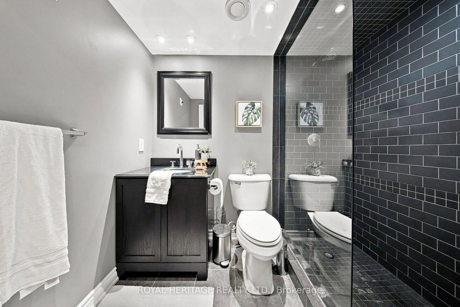 816 Sheppard Avenue • Pickering, ON photo 34