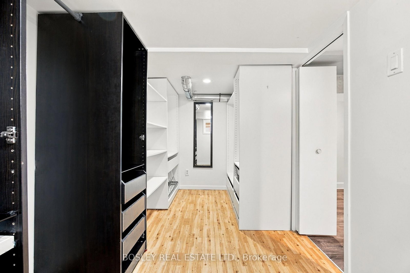 682 Milverton Boulevard • Toronto, ON photo 36