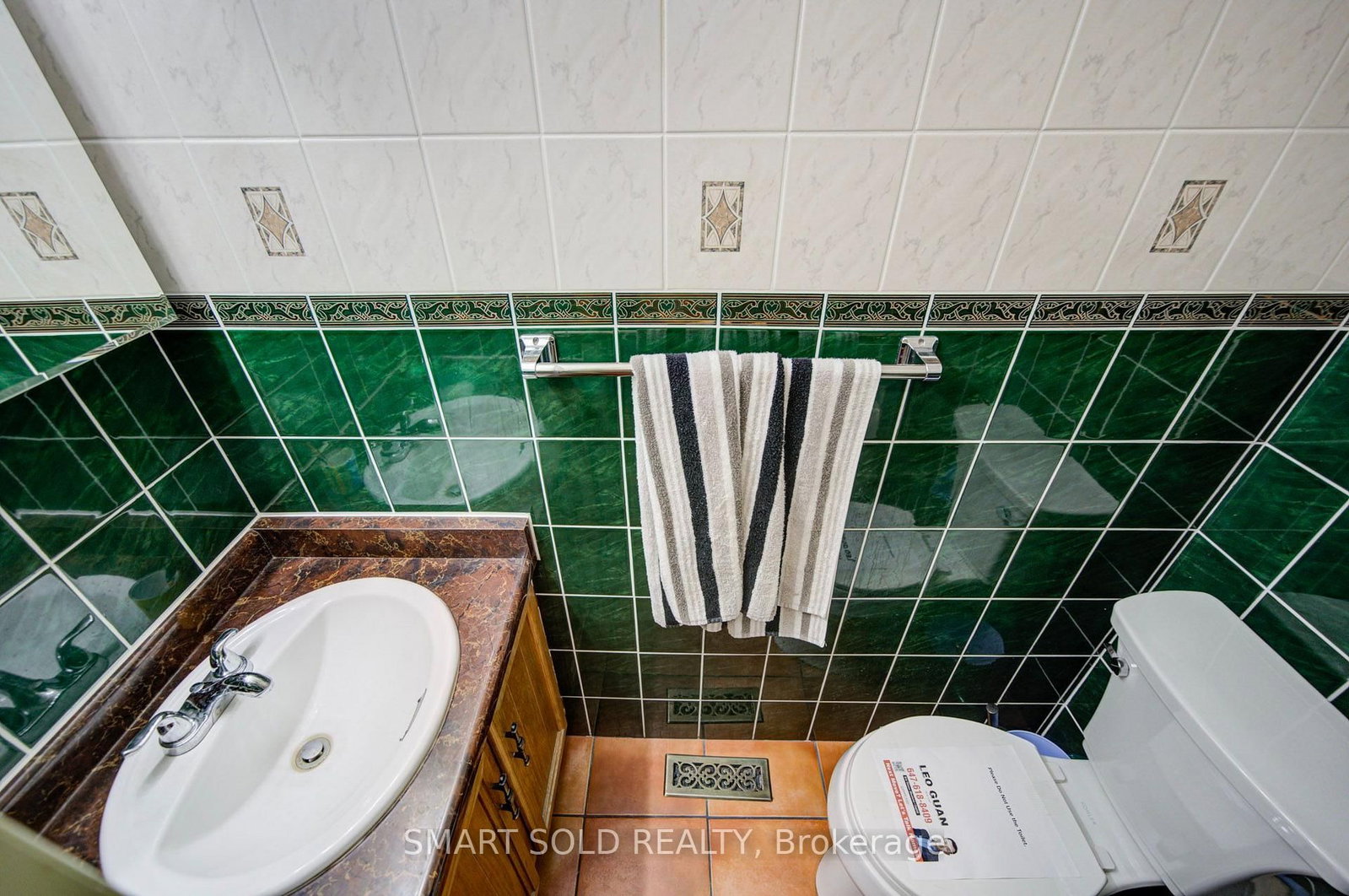 2 Croach Crescent • Toronto, ON photo 21