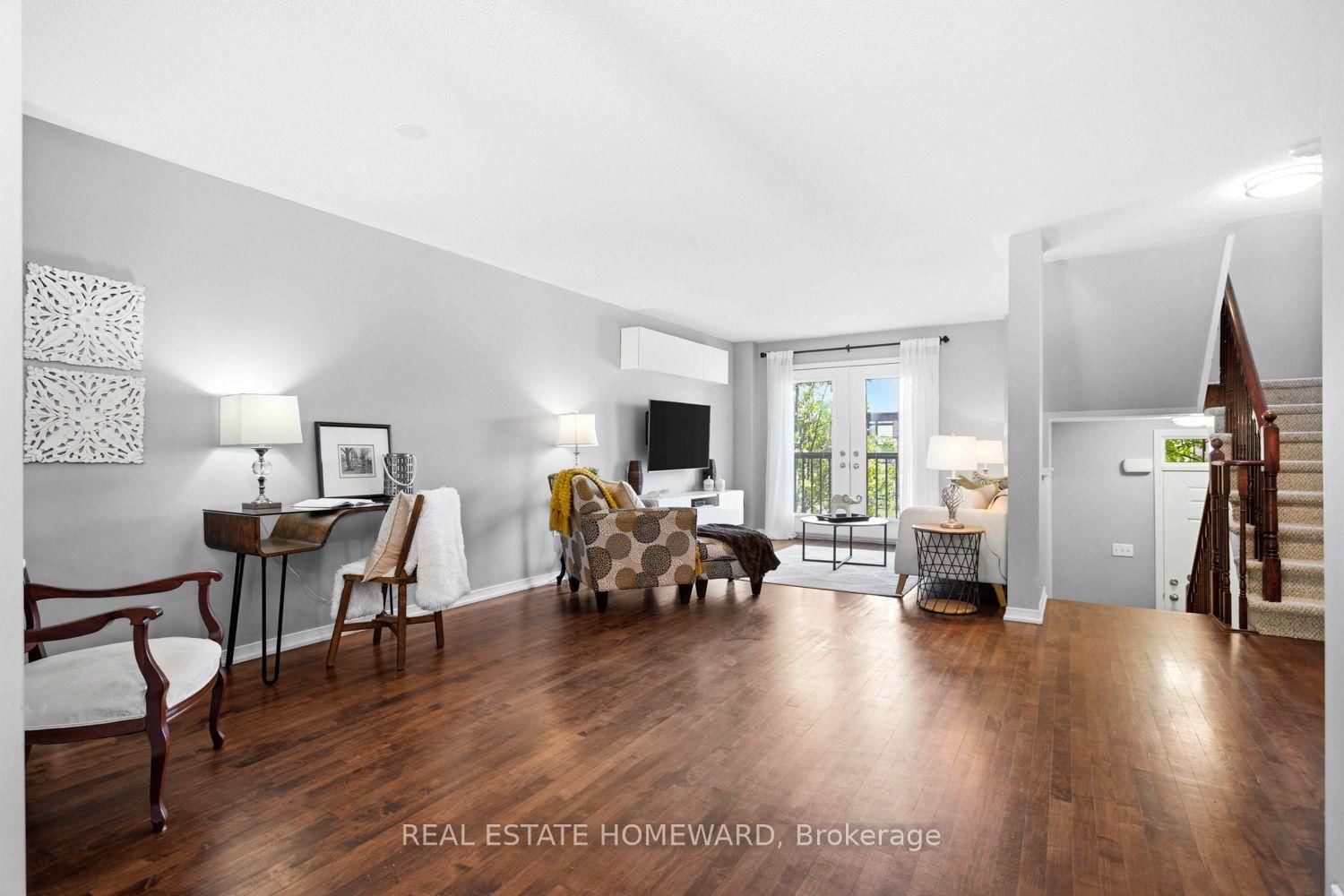 571 Longworth Avenue E • #10 • Clarington, ON photo 7