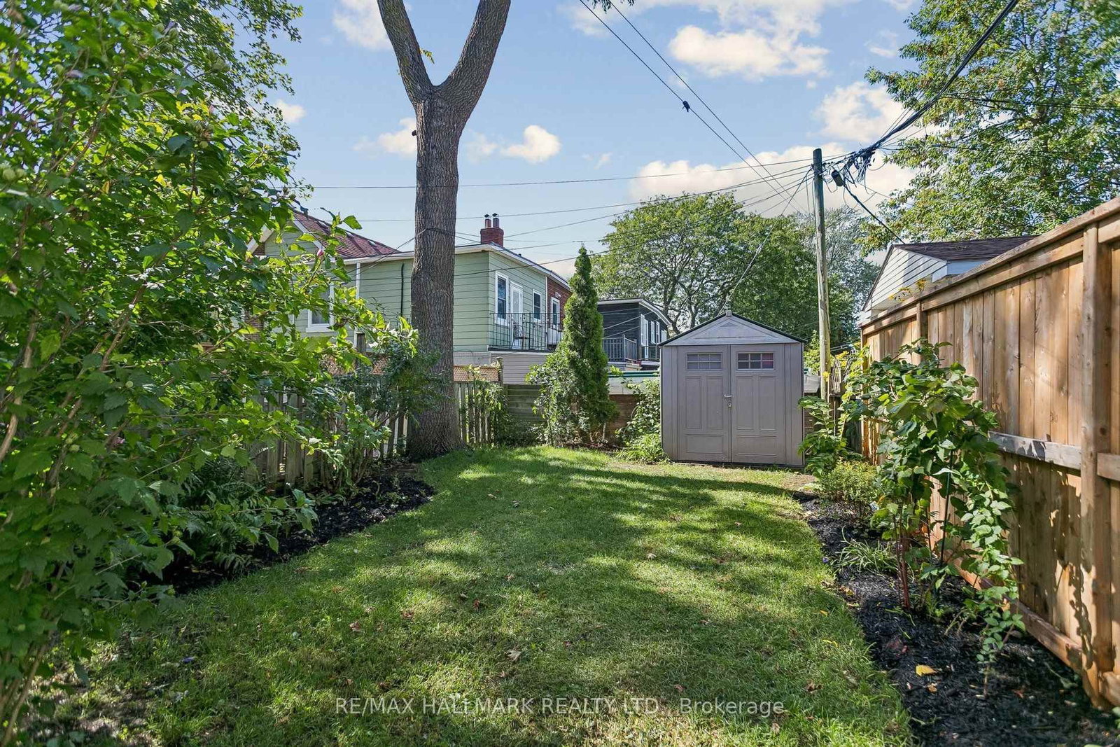 8 Hillingdon Avenue • Toronto, ON photo 17