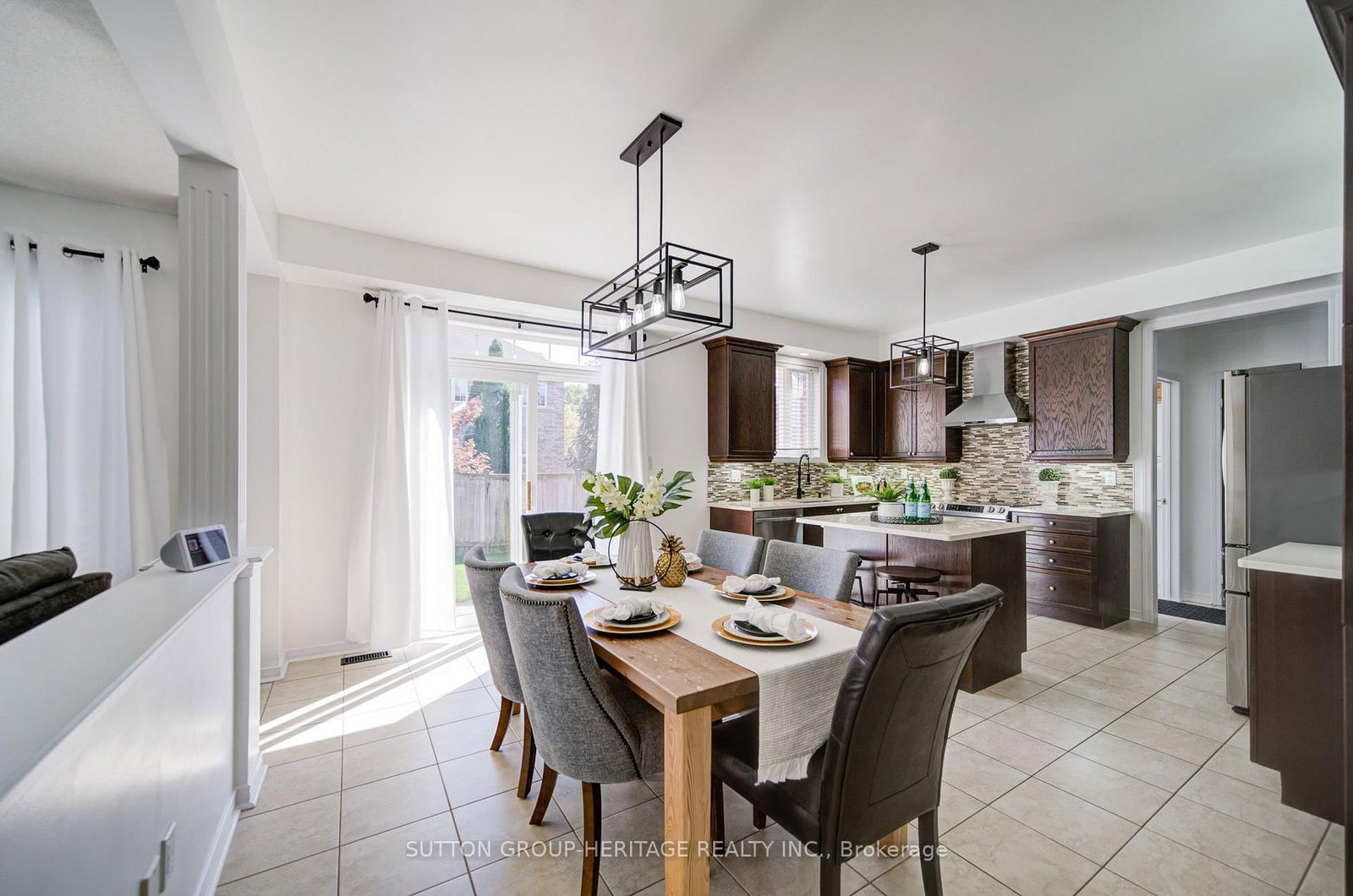 18 Shorten Place • Ajax, ON photo 11