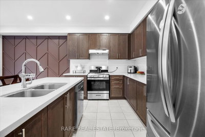 267 Fleetwood Drive • Oshawa, ON photo 5