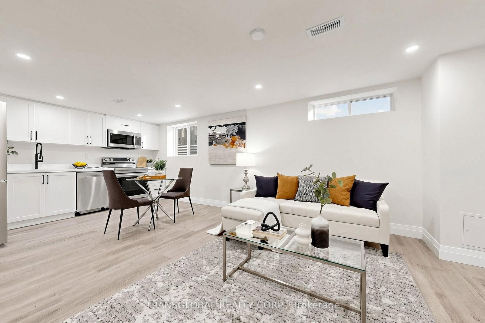 10 Anticosti Drive • Toronto, ON photo 16