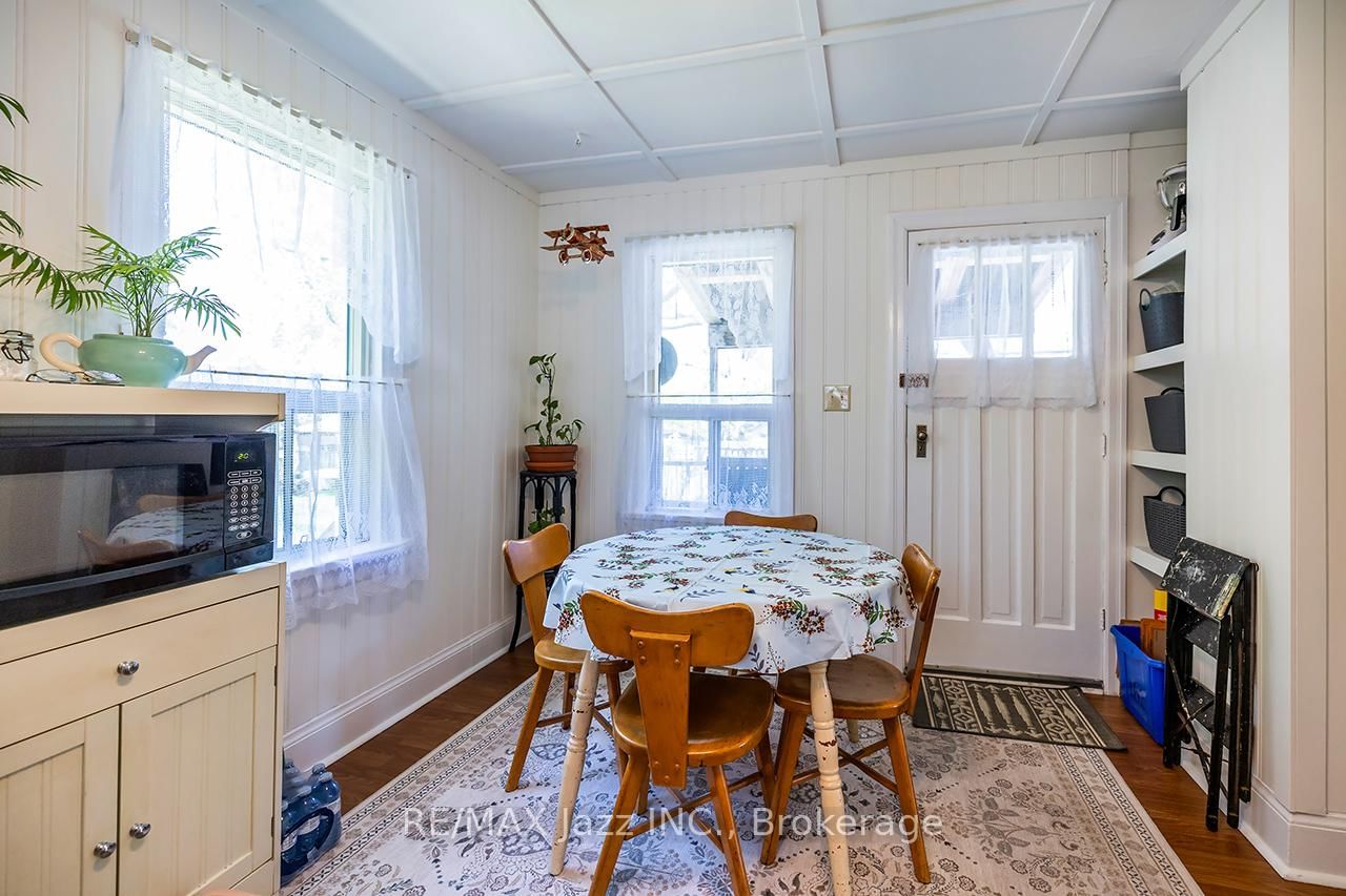 162 College Avenue • Oshawa, ON photo 16