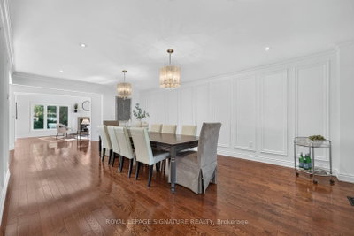 5 Bonacres Avenue • Toronto, ON photo 4
