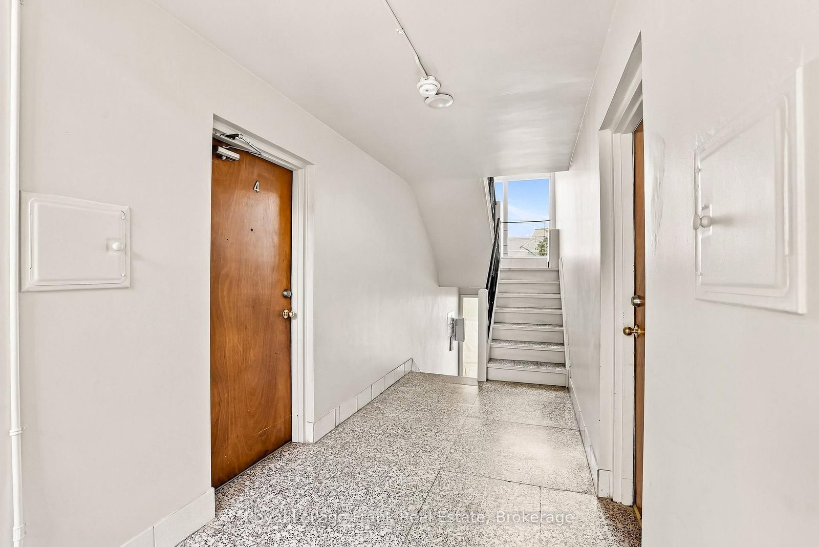 180 Nipigon Street • Oshawa, ON photo 14