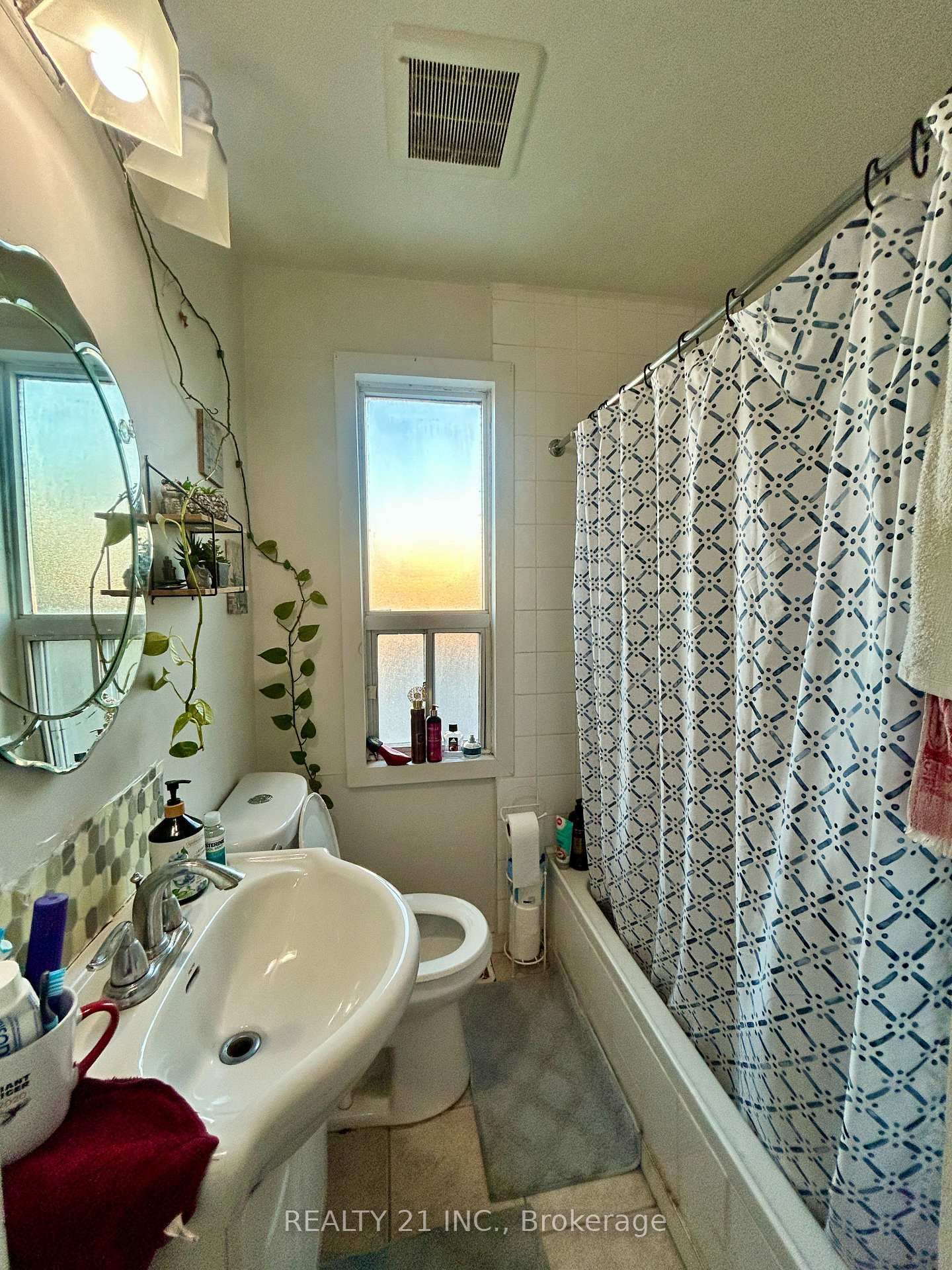 176 Linden Avenue • Toronto, ON photo 16