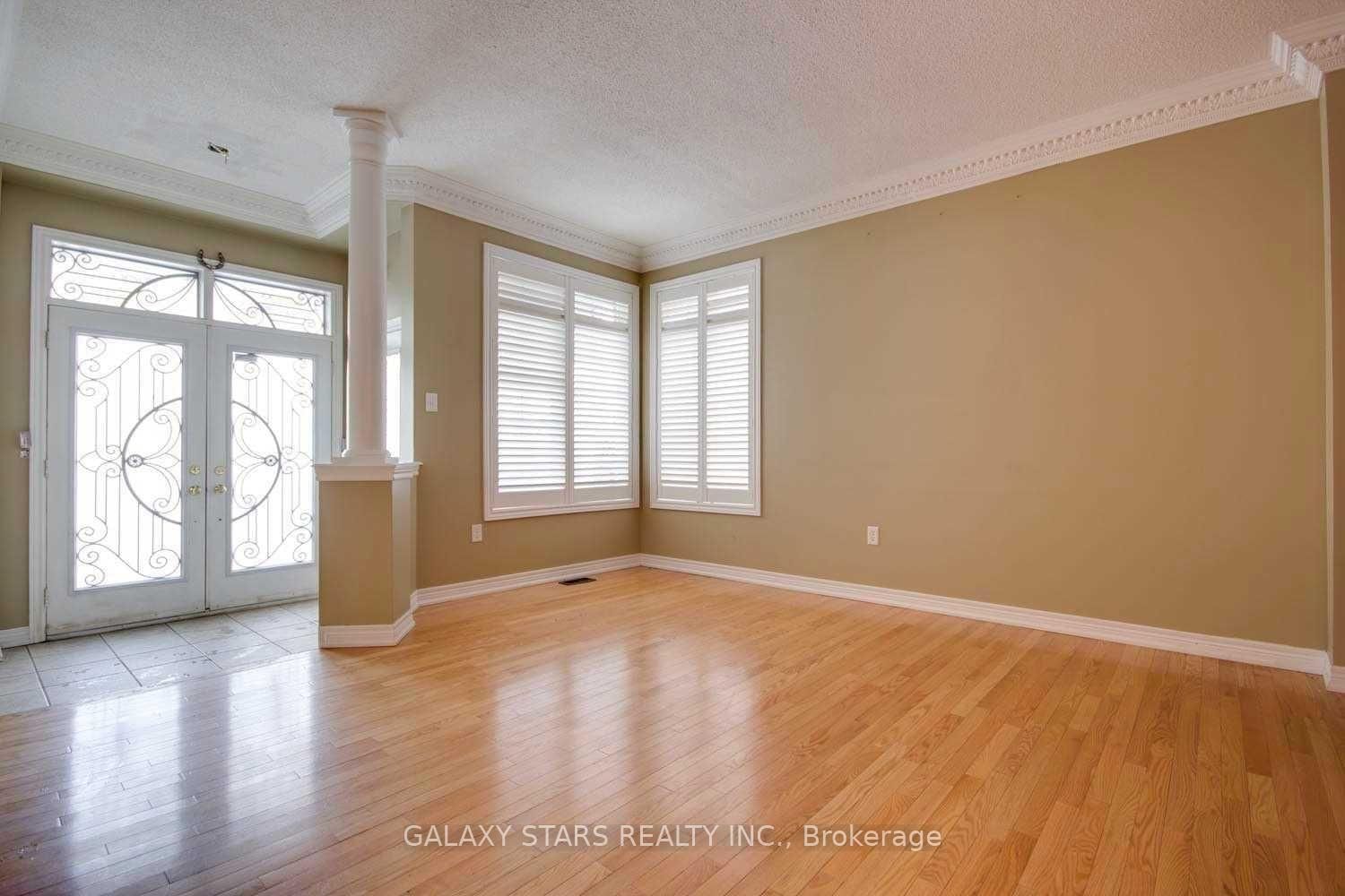 Property at 4 Spall