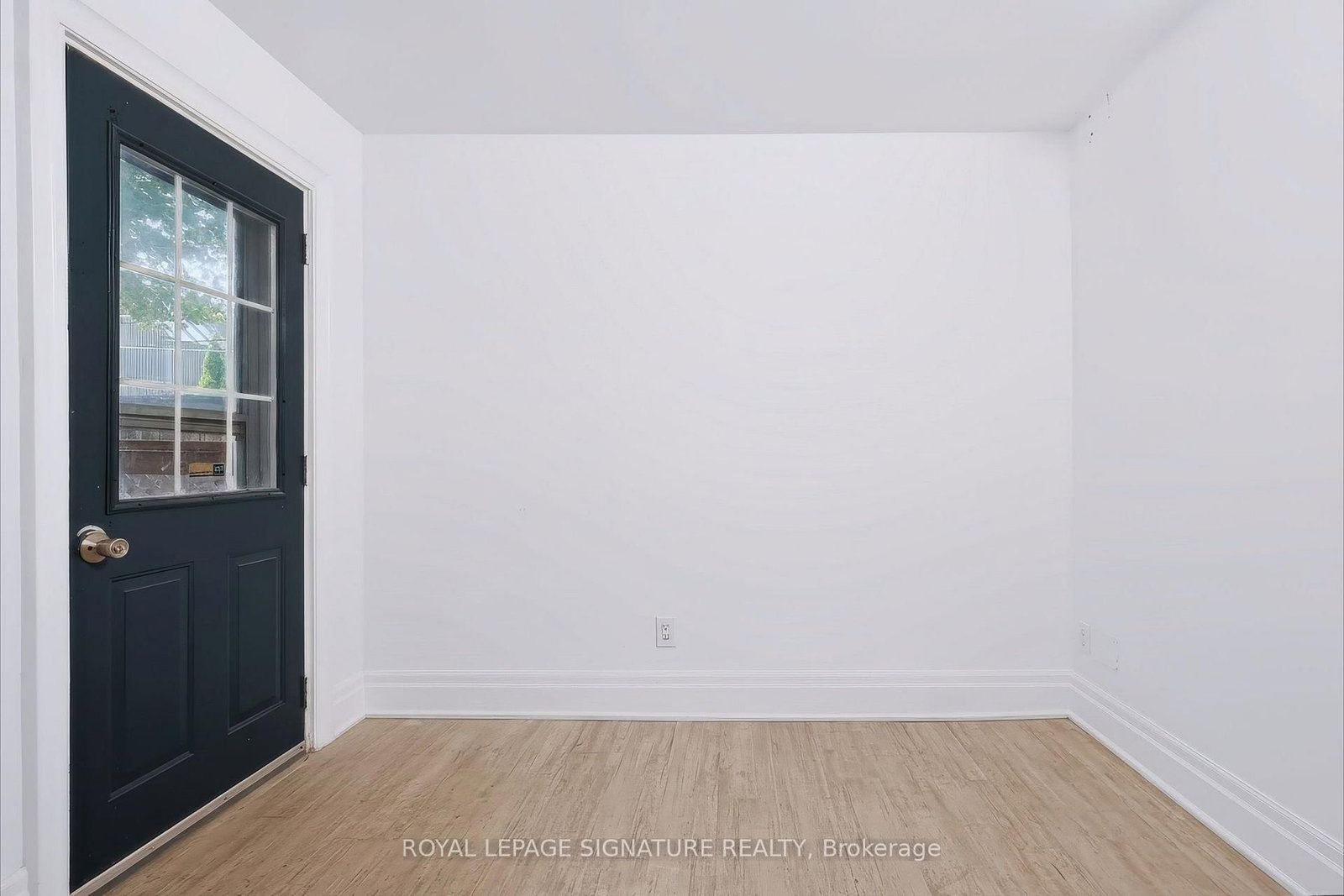 23 Myrtle Ave, Toronto, view 15
