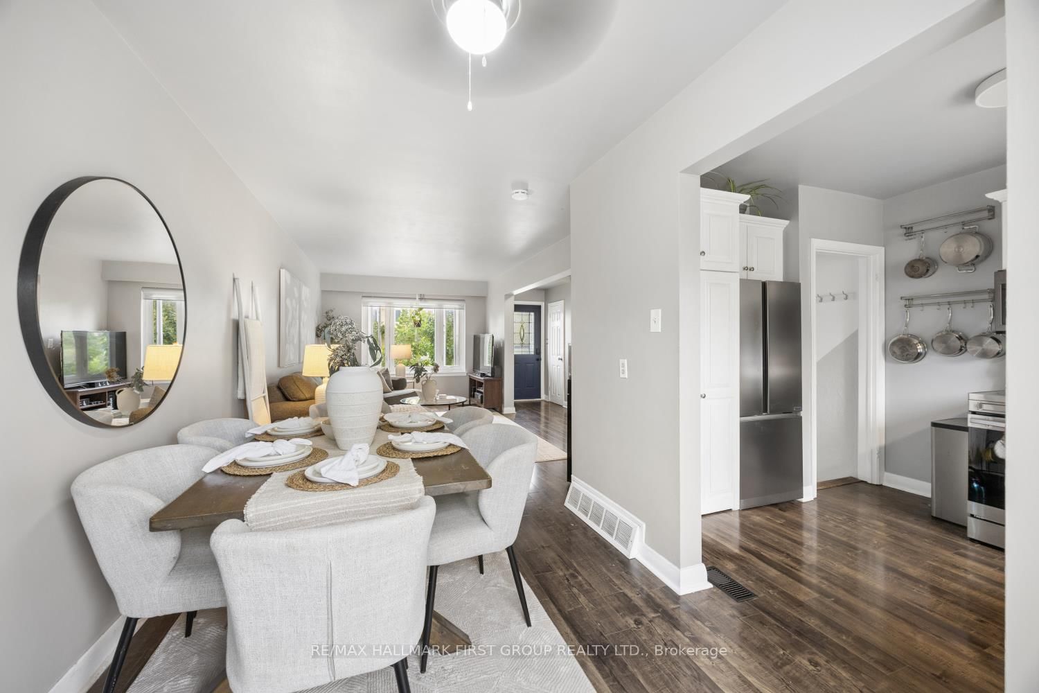 7 Ellendale Drive • Toronto, ON photo 10