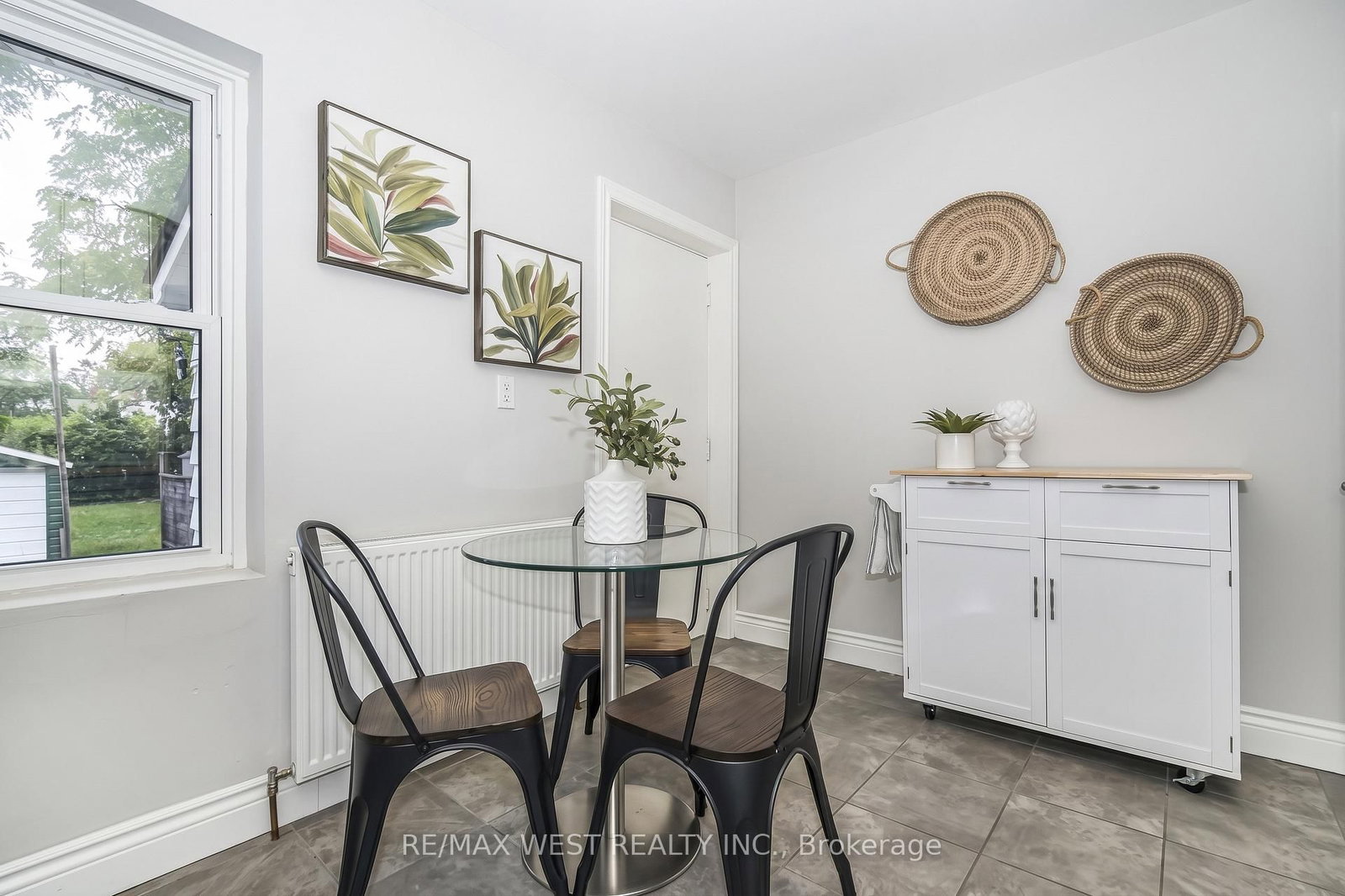 316 Monarch Park Avenue • Toronto, ON photo 14